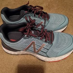 New balance running shoes